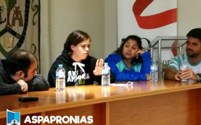 Presentación al alumnado del Montessori de las acciones de voluntariado que realizan las personas con discapacidad intelectual de Aspapronias